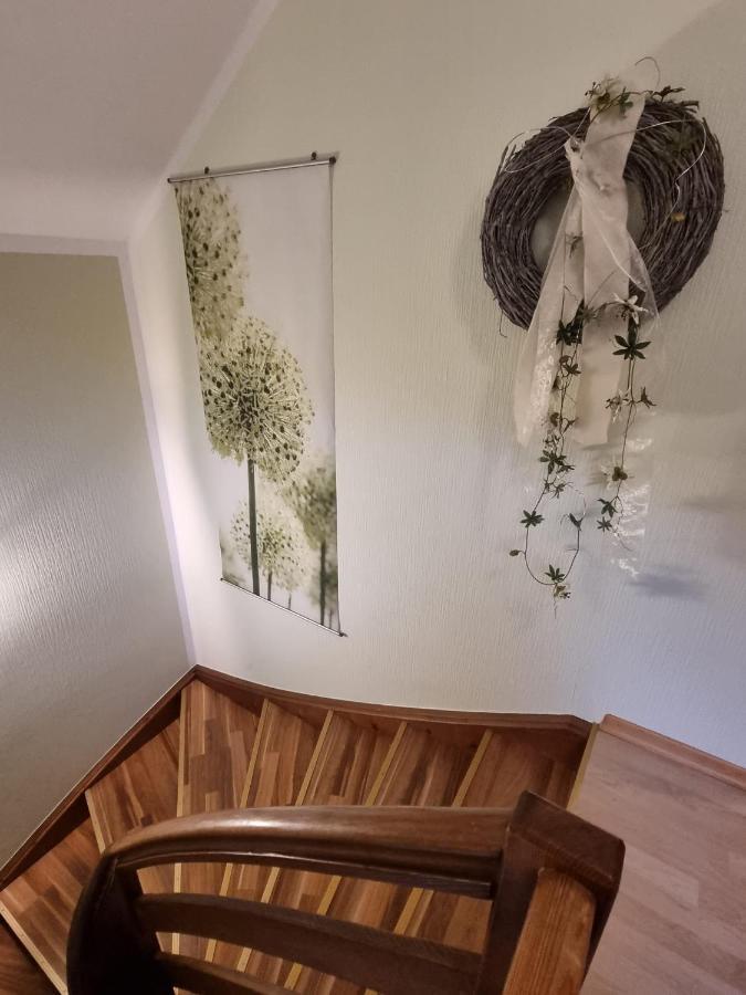 Haus Flora - Ferienwohnung Bodensdorf Bagian luar foto