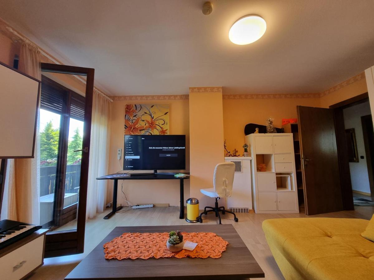 Haus Flora - Ferienwohnung Bodensdorf Bagian luar foto