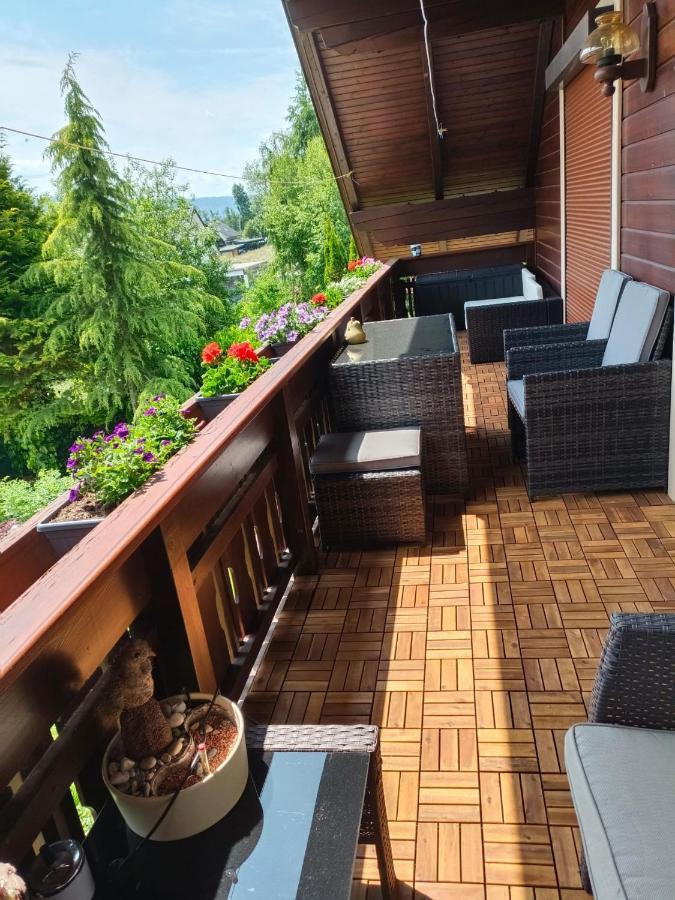 Haus Flora - Ferienwohnung Bodensdorf Bagian luar foto